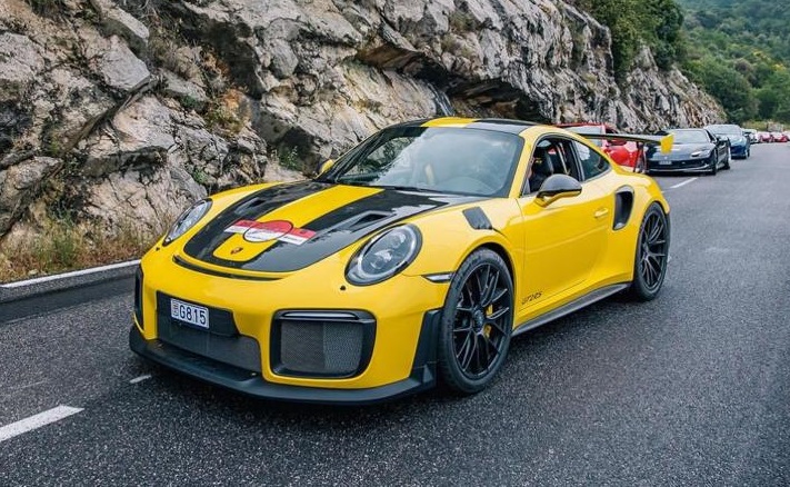 Porsche 991 gt2rs jaune